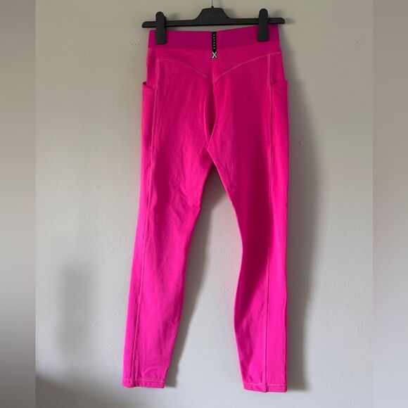 ⭕️ SAVAGE X FENTY Leggings Neon Pink Medium - Picture 5 of 5